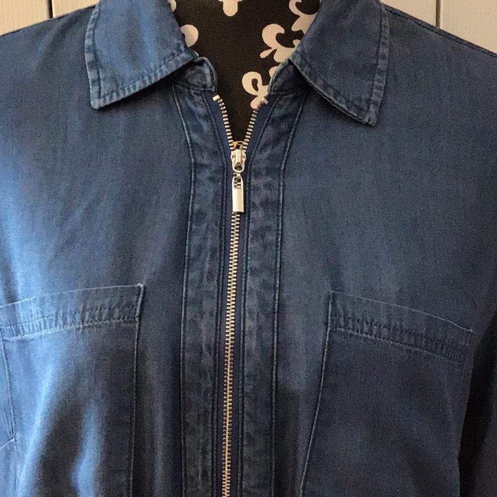 NewYork And Company Chambray Tunic Size Large - Picture 2 of 5